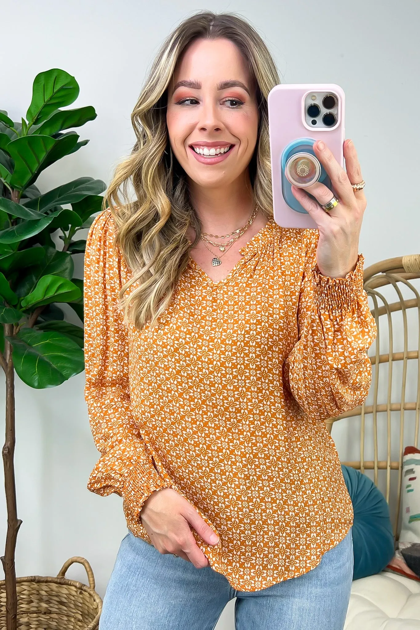 Mireyah Floral Print V-Neck Top