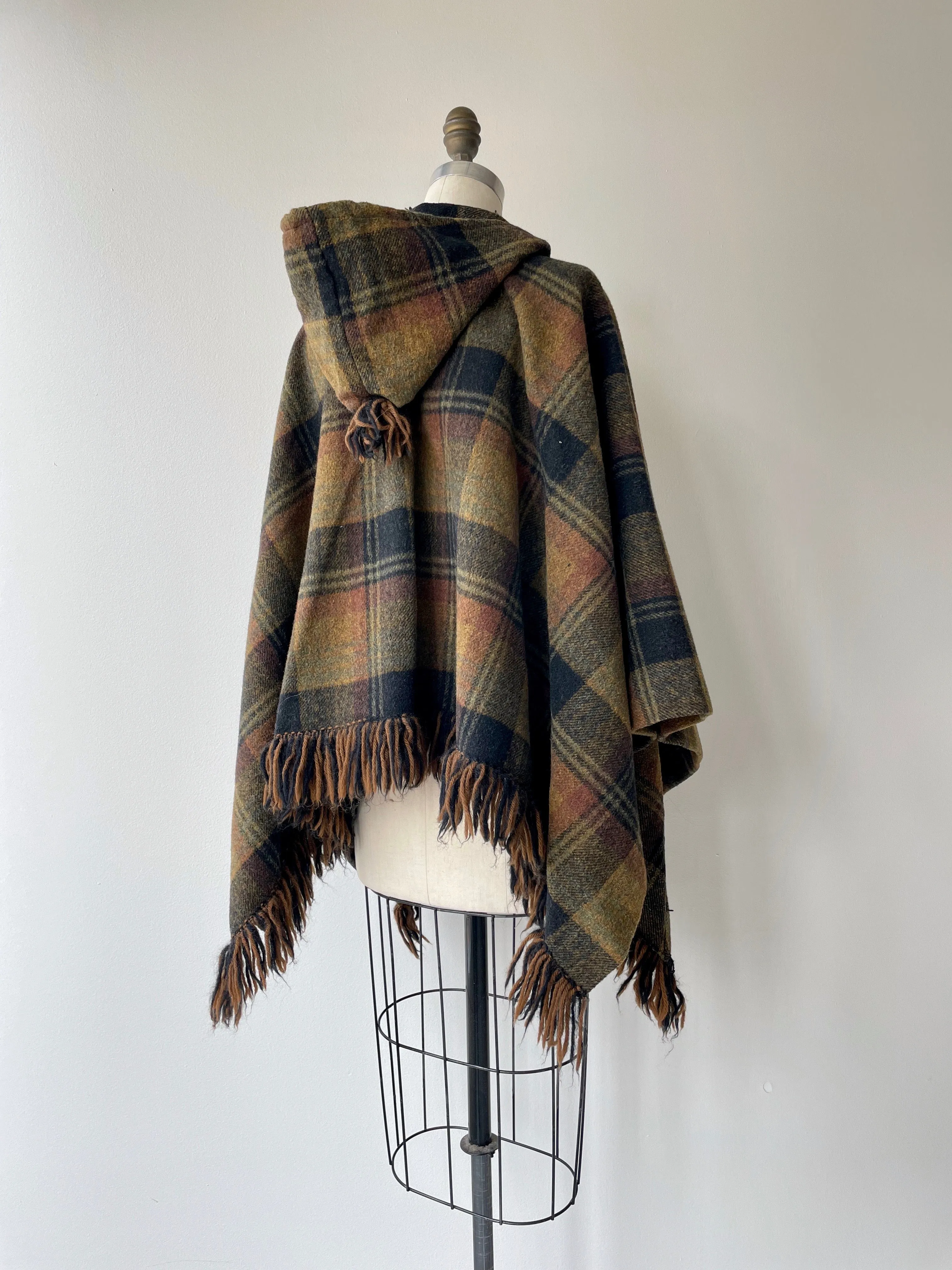 Peck & Peck Wool Capelet